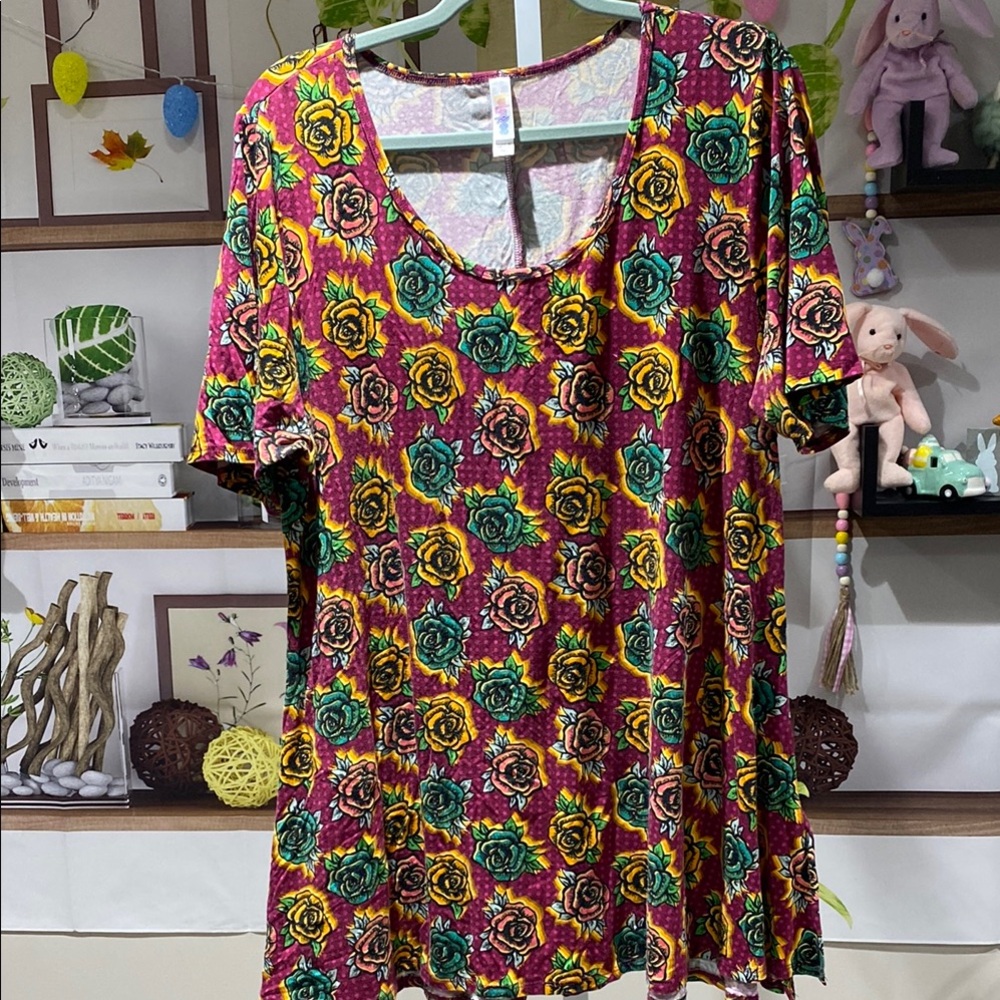 Floral Women's Top - Multicolor Ptp is 24